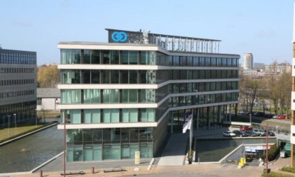 03.jpg